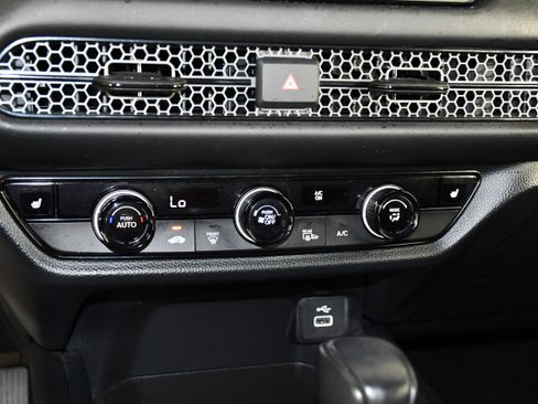 Certified 2024 Honda HR-V Sport image 28