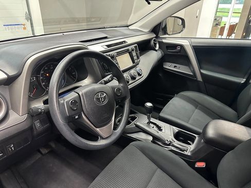 Used 2016 Toyota RAV4 LE AWD/4WD image 15