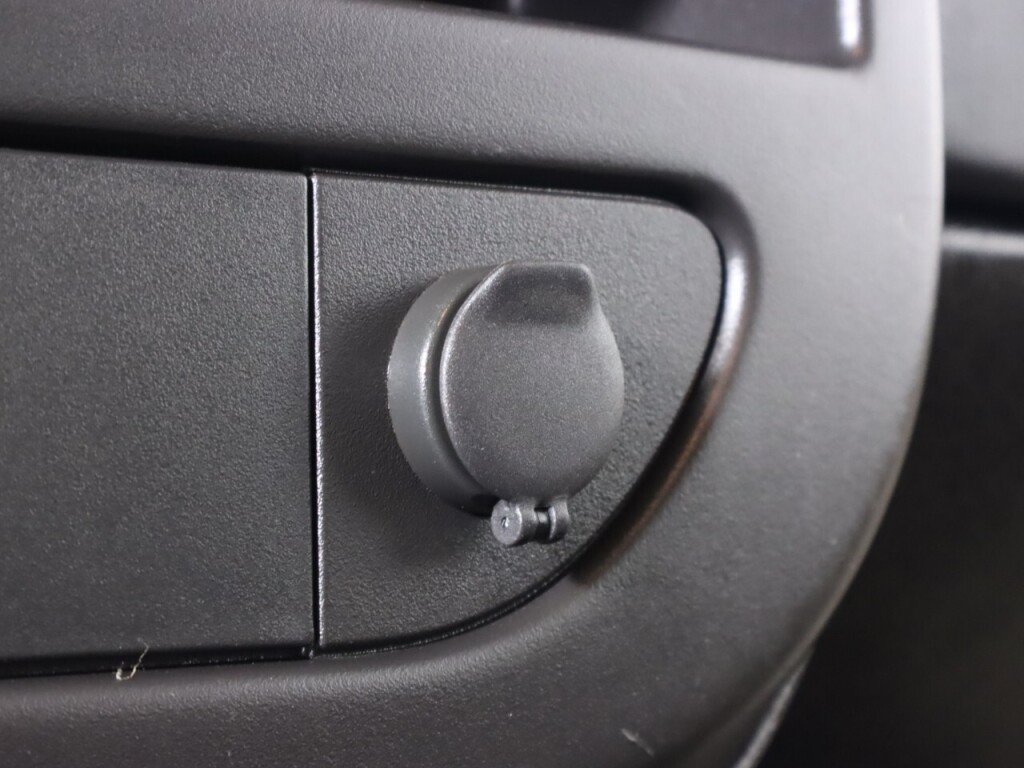 Used 2010 Chevrolet Express 1500 LS RWD image 19