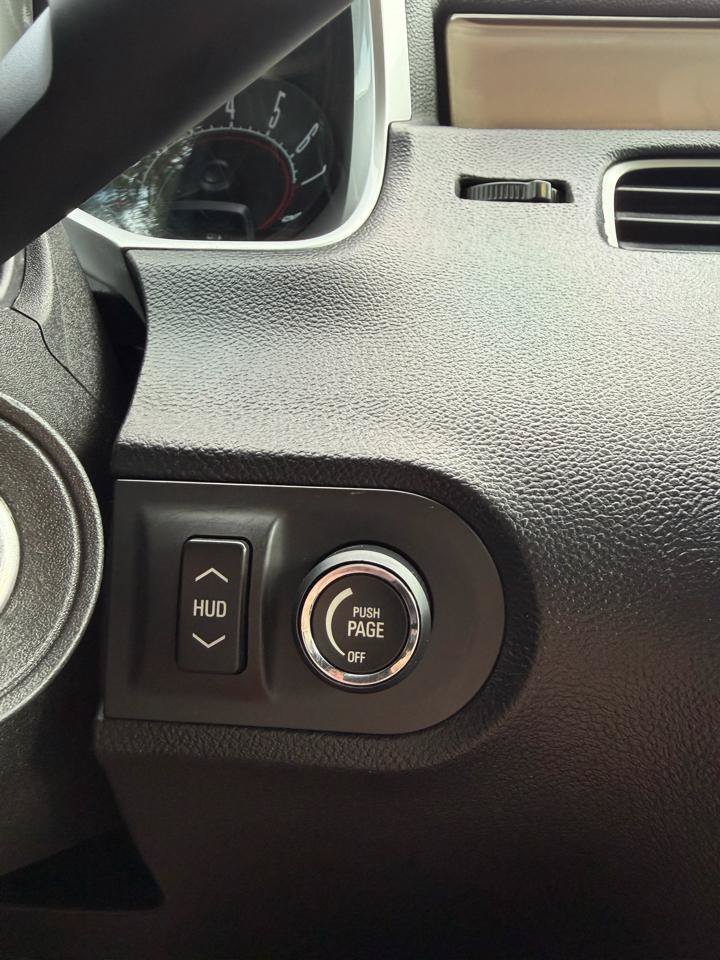 Used 2011 Chevrolet Camaro LT RWD image 24