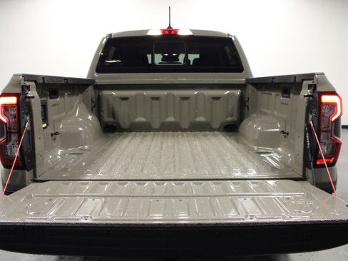 New 2026 Ford Ranger XLT w/ Equipment Group 301A High image 14