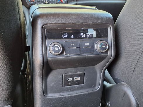 Used 2020 GMC Acadia SLE FWD image 16