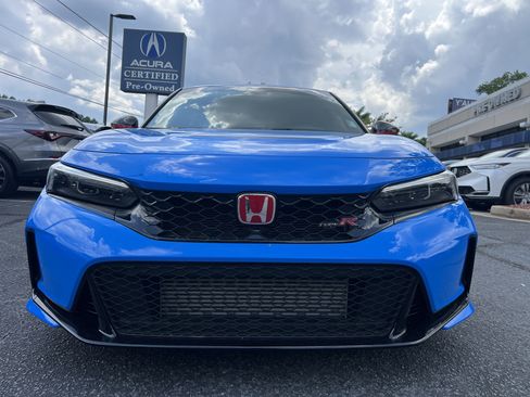 Used 2023 Honda Civic Type R image 8