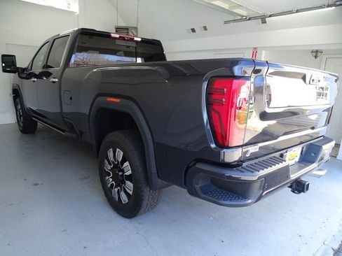 Certified 2024 GMC Sierra 3500 Denali w/ Denali Reserve Package AWD/4WD image 17