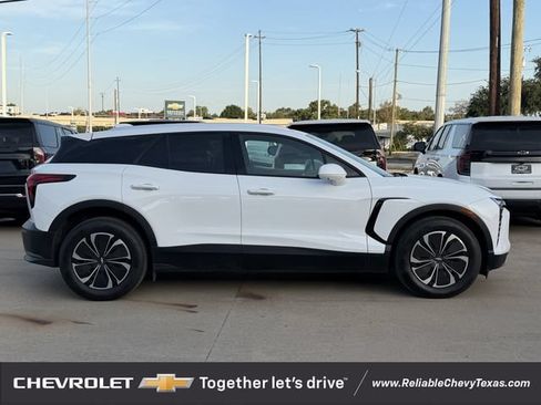 Used 2024 Chevrolet Blazer EV LT AWD/4WD image 3