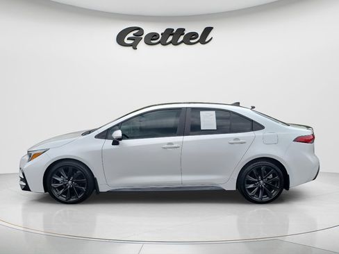 Used 2025 Toyota Corolla XSE FWD image 8