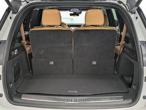 Used 2023 Jeep Grand Cherokee L Summit w/ Advanced Protech Group IV image 22