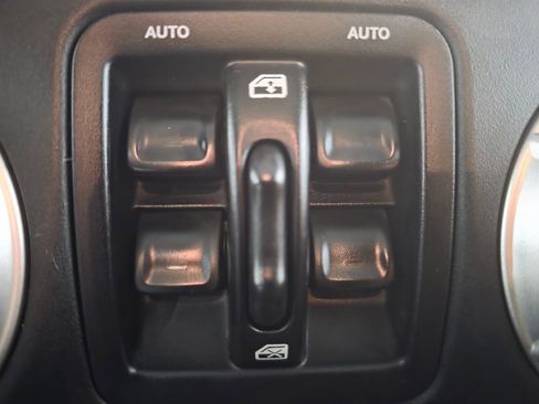 Used 2016 Jeep Wrangler Unlimited Sahara w/ Dual Top Group image 27