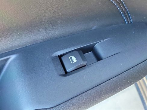 New 2026 Jeep Compass Latitude image 14