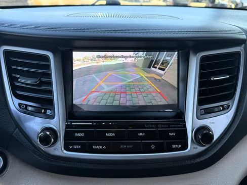 Used 2018 Hyundai Tucson SEL Plus AWD/4WD image 21