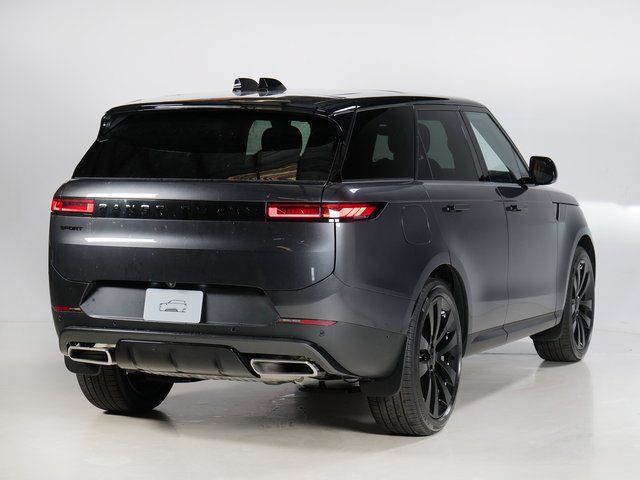 New 2026 Land Rover Range Rover Sport SE AWD/4WD image 2