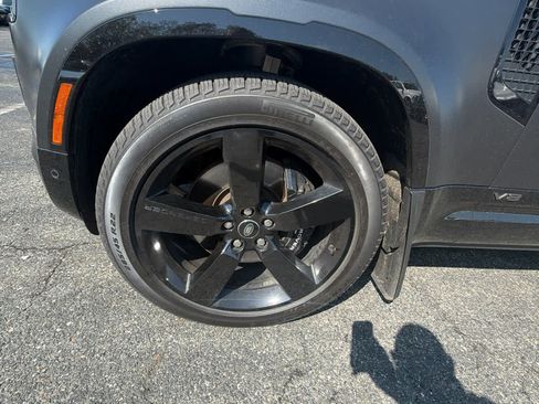 Used 2024 Land Rover Defender 110 Carpathian Edition image 7