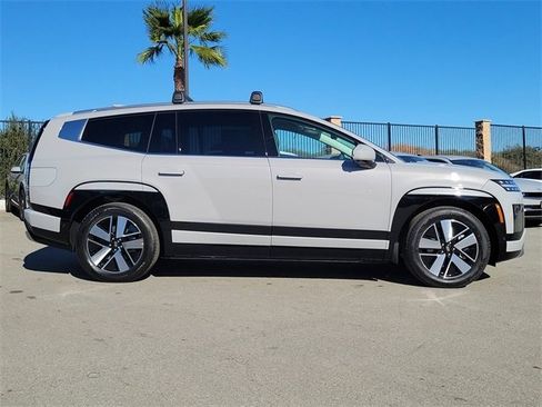 New 2026 Hyundai Ioniq 9 SEL image 25