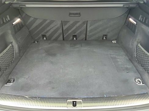 Used 2025 Audi Q5 e Premium Plus w/ Premium Plus Package image 15