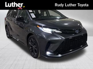 Used 2025 Toyota Sienna XSE video 1