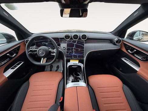 New 2026 Mercedes-Benz GLC 300 image 13