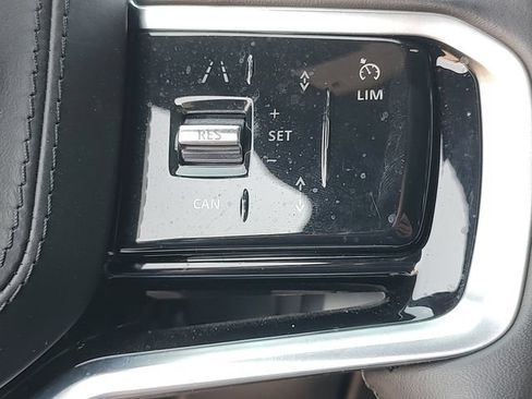 Used 2023 Land Rover Range Rover Velar R-Dynamic S AWD/4WD image 19