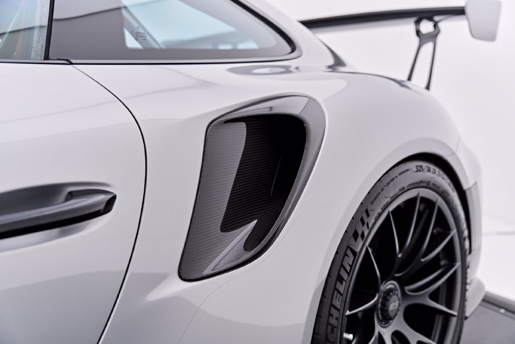 Used 2019 Porsche 911 GT2 RS RWD image 31