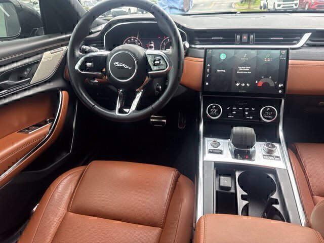 Used 2024 Jaguar XF R-Dynamic SE AWD/4WD image 20