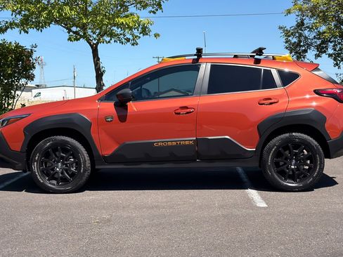 Used 2024 Subaru Crosstrek 2.5i Wilderness w/ Crosstrek Mirror Package AWD/4WD image 7