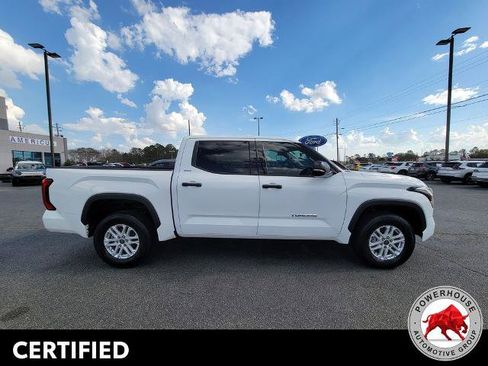 Used 2023 Toyota Tundra SR5 w/ SR5 Convenience Package AWD/4WD image 7