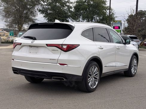 Used 2023 Acura MDX SH-AWD w/ Advance Package image 3