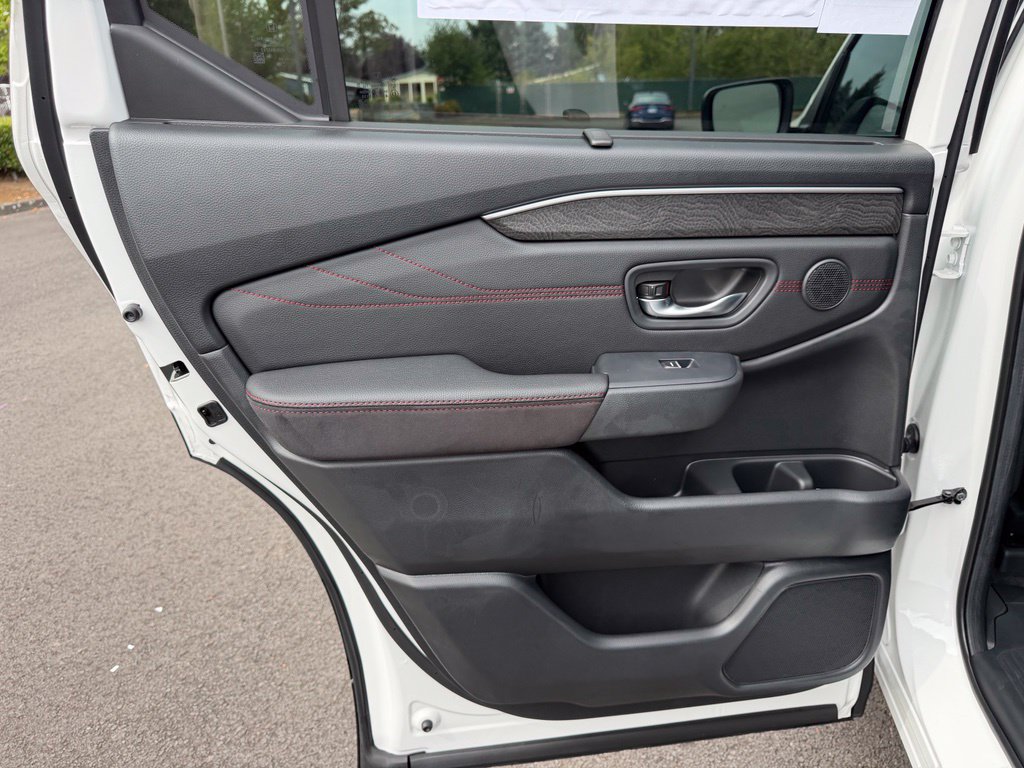 New 2026 Honda Pilot Black Edition image 29