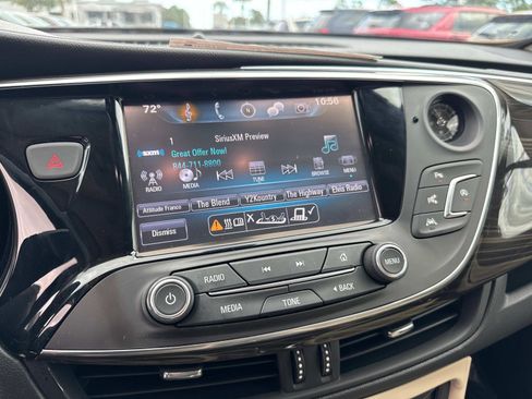 Used 2019 Buick Envision Premium w/ Driver Confidence Package image 24