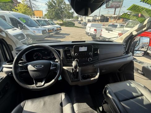 Used 2023 Ford Transit 250 Low Roof RWD image 15
