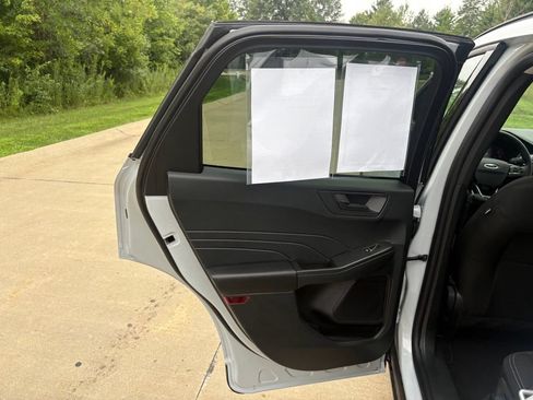 Used 2026 Ford Escape Active w/ Cold Weather Package FWD image 43