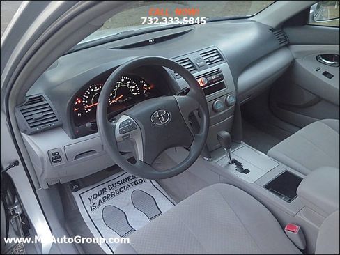 Used 2009 Toyota Camry LE image 8