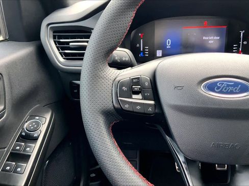 Used 2024 Ford Escape ST-Line w/ Tech Pack #1 image 21