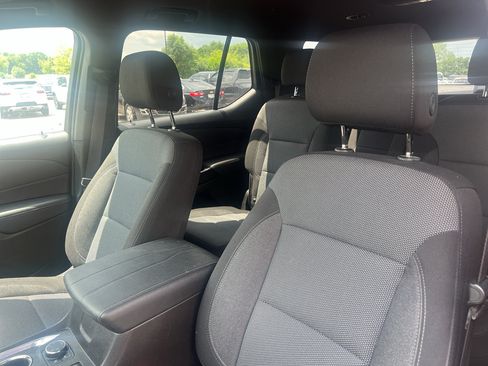 Used 2023 Chevrolet Traverse LT AWD/4WD image 10