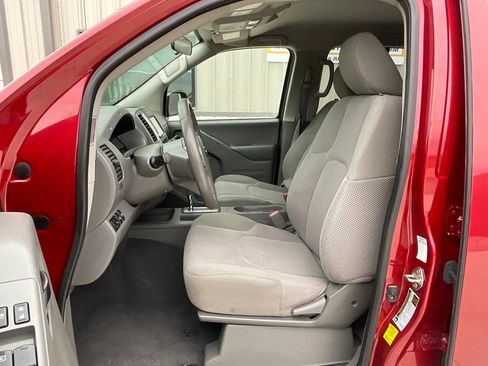 Used 2019 Nissan Frontier SV AWD/4WD image 34