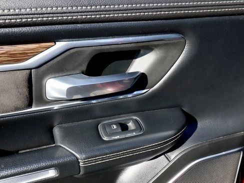 Used 2019 RAM 1500 Laramie image 40