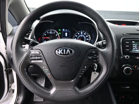 Used 2017 Kia Forte LX w/ LX Popular Package image 19