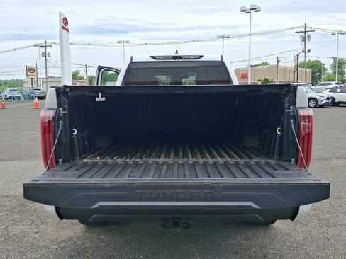 Used 2024 Toyota Tundra Limited AWD/4WD image 29