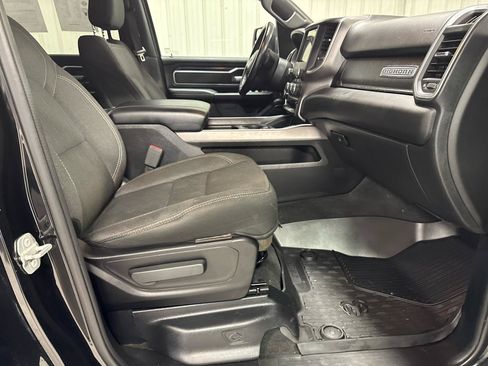 Used 2019 RAM 1500 Big Horn AWD/4WD image 15
