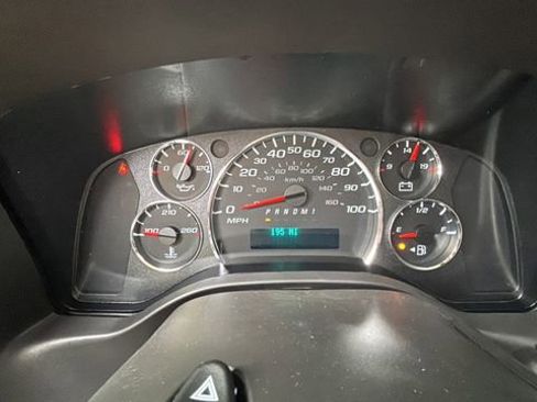 New 2025 Chevrolet Express 2500 Work Van w/ Driver Convenience Package image 15