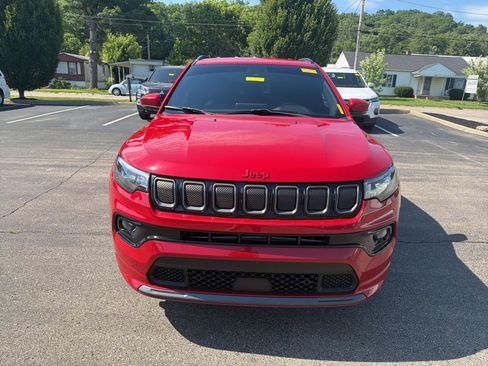 Used 2022 Jeep Compass Limited AWD/4WD image 8