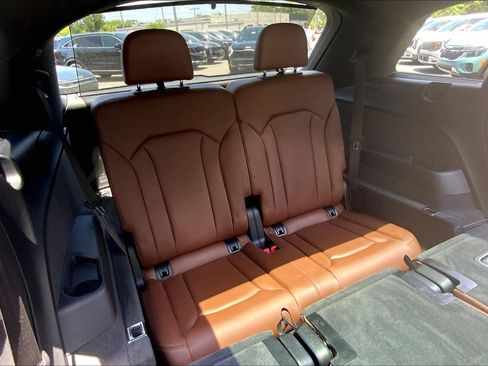 Used 2019 Audi Q7 3.0T Prestige w/ Prestige Package AWD/4WD image 30