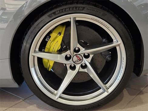 New 2024 Chevrolet Corvette E-Ray w/ ZER Performance Package image 7