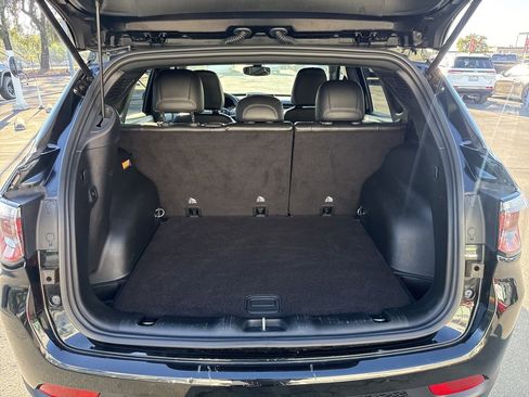 Certified 2025 Jeep Compass Latitude w/ Convenience Group image 7