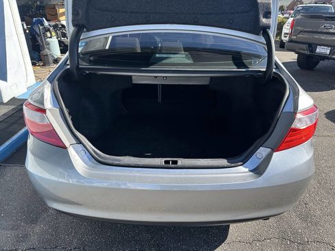 Used 2016 Toyota Camry LE image 14