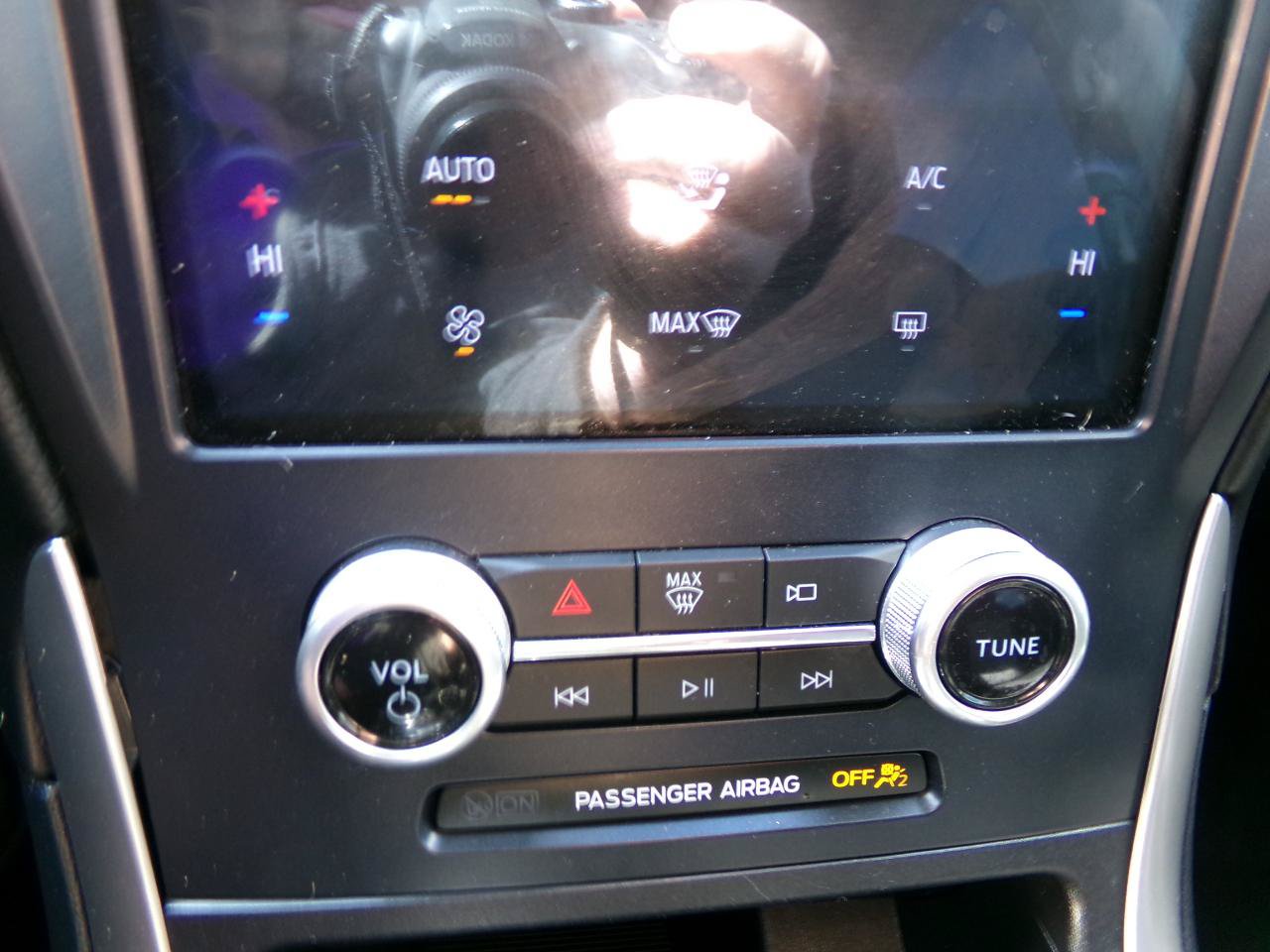 Used 2023 Ford Edge SE AWD/4WD image 23