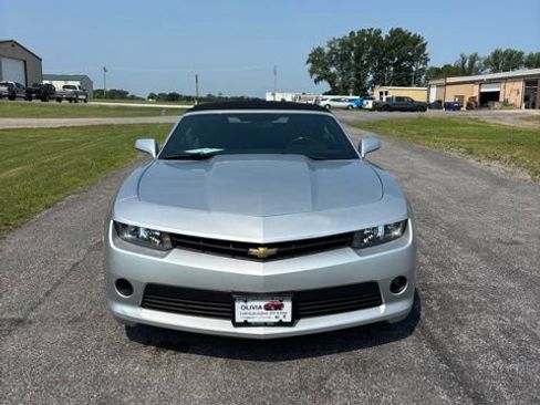 Used 2015 Chevrolet Camaro LT RWD image 2