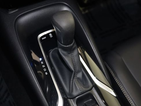 Used 2022 Toyota Corolla XLE image 7