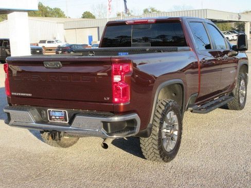 Used 2024 Chevrolet Silverado 2500 LT image 5