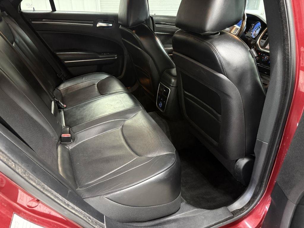 Used 2014 Chrysler 300 C AWD/4WD image 27