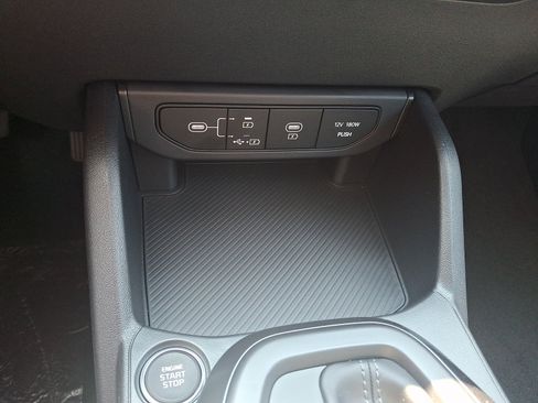 New 2026 Kia K4 FWD image 15